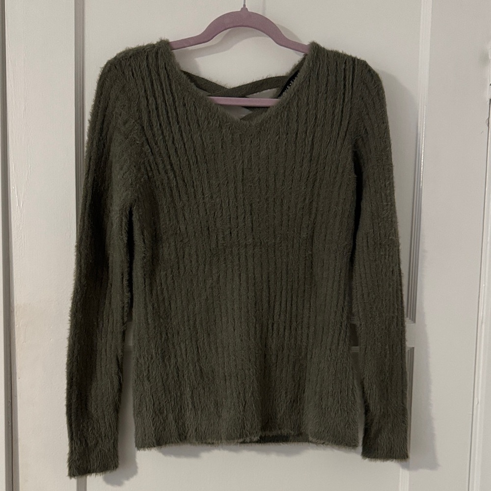 Elegant Olive V-Neck Sweater